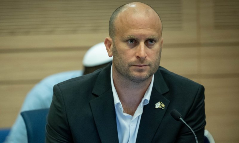 ההדחה של קרויזר, בצה"ל טוענים: "הפר את ההתחייבות"