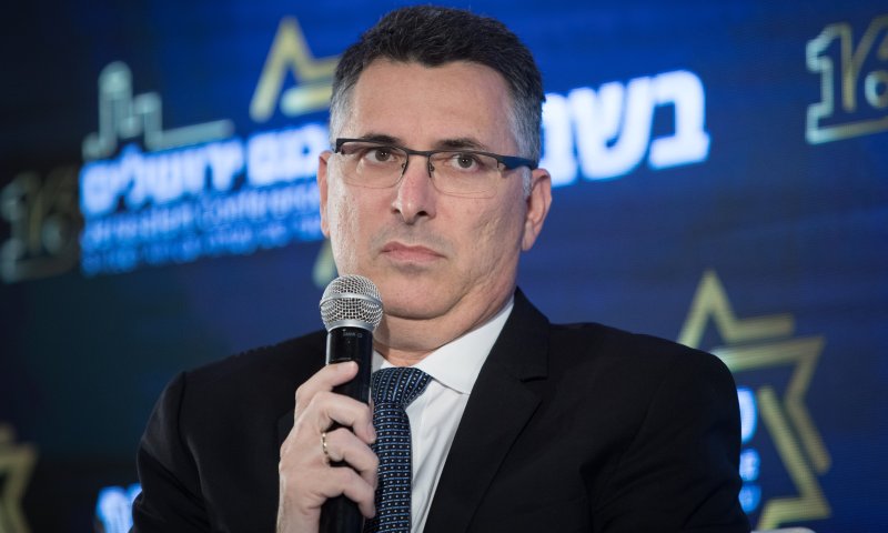 השאלה שגרמה לגדעון סער להפסיק את הראיון &bull; האזינו