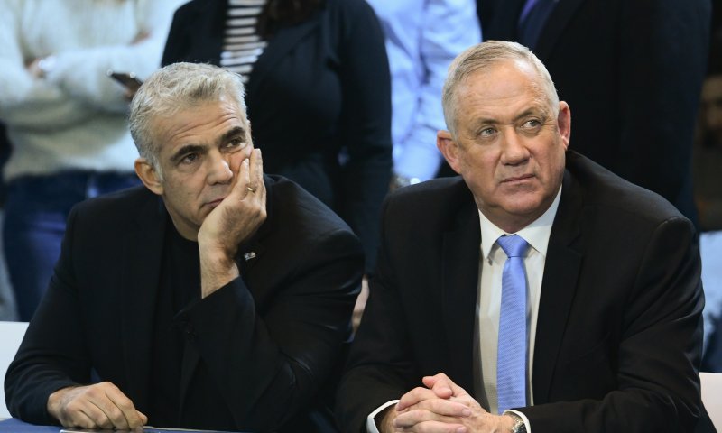 כחול לבן: "נתניהו ביקש דיון בחסינותו &ndash; נתניהו יקבל."