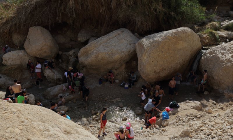טרגדיה בנחל דוד: אדם טייל לבד- ונפל אל מותו