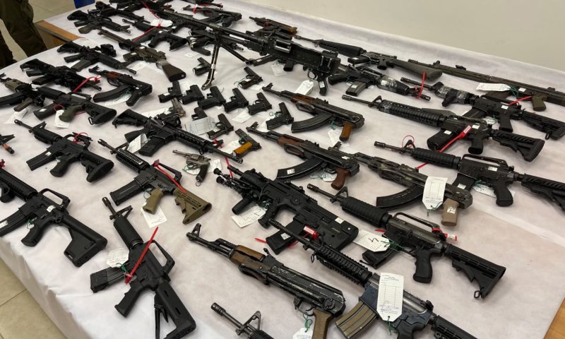 תפיסת סוחרי הנשק הגדולה מקום המדינה | צפו בתיעוד