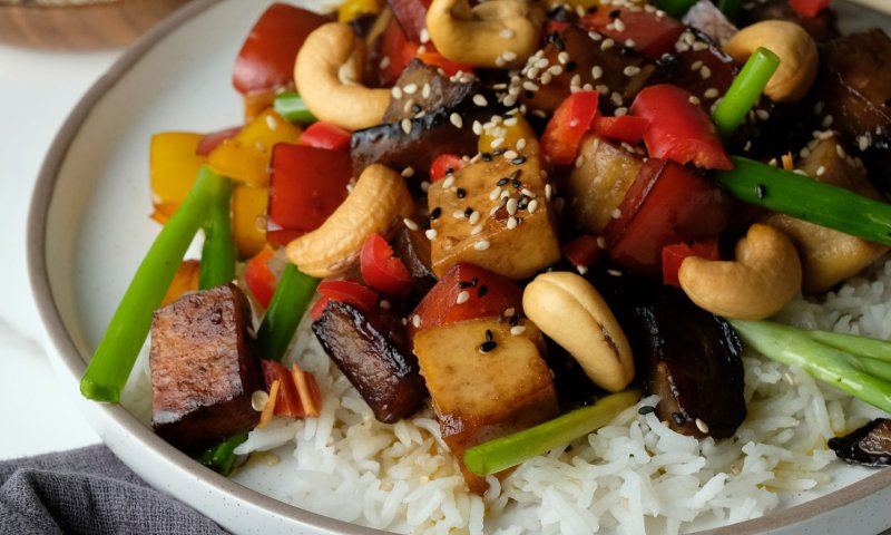 מוקפץ טופו תאילנדי בקלי קלות