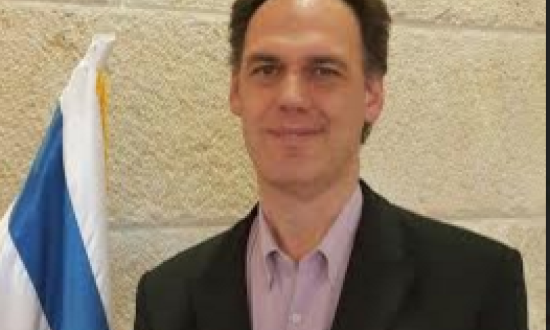 הפעיל החילוני הודיע על מועמדותו לבית היהודי