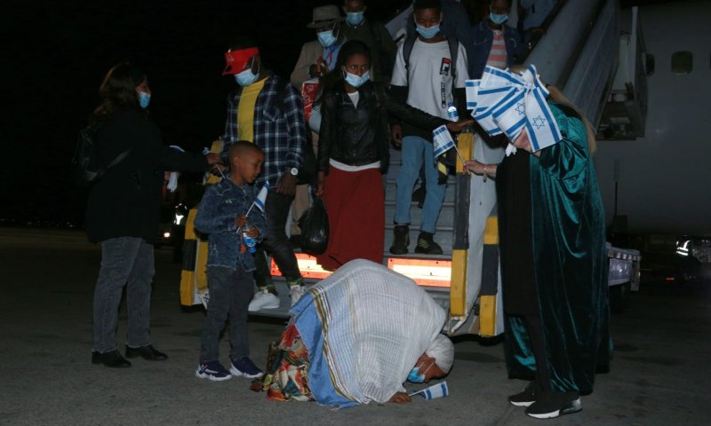נמשך מבצע "צור ישראל": מטוס חמישי נחת בישראל