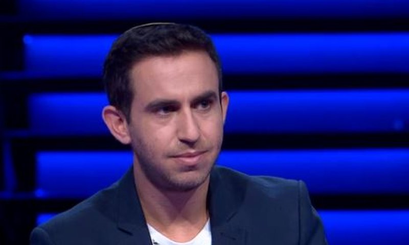 חבר טלפוני: הח"כ שנחלץ לעזרתו של עקיבא נוביק