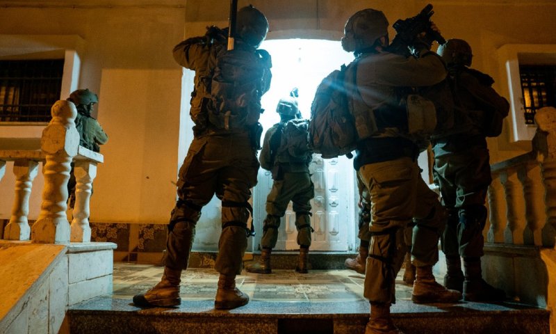 6 מבוקשים נעצרו ביו"ש, רכב וכלי נשק הוחרמו