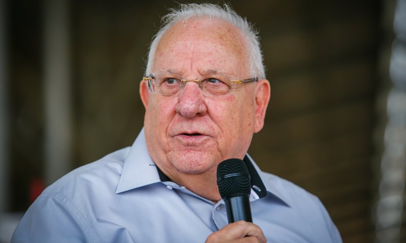 דיווח:ריבלין התקשר לברך את יו"ר הרשות הפלסטינית