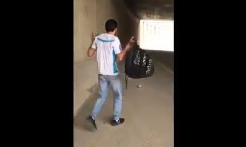 צפו: לוחמי מג"ב יורים בלי סיבה כדור ספוג על ערבי