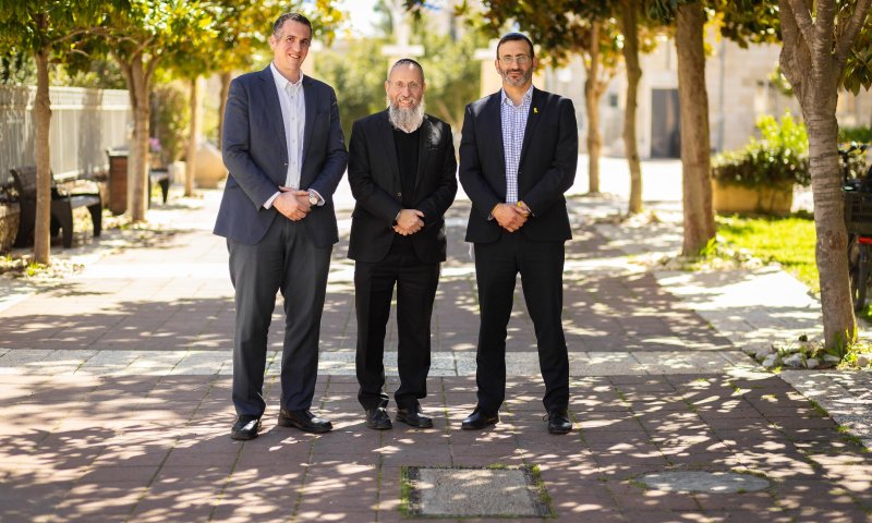 לא רק רב ופוסק: התפקיד החדש של הרב רימון