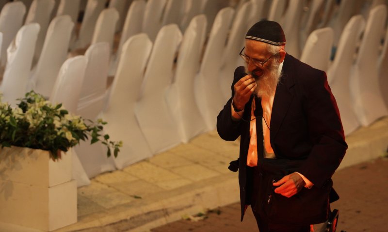 פולמוס הרבנים וקצב: מה באמת עומד מאחורי המכתב?