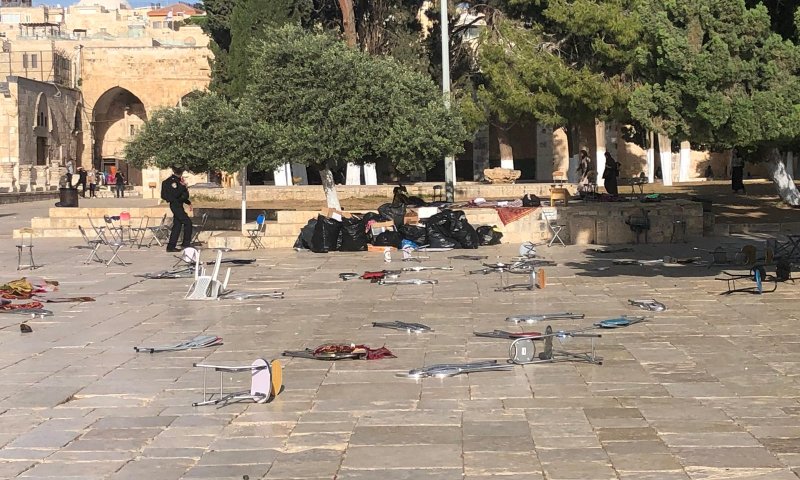 התפרעויות בהר הבית: מחבלים יידו אבנים