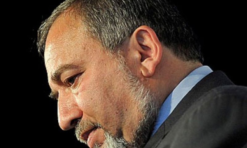 ליברמן: בגועליציה נגד החוק &ndash; טרוריסטים, חרדים ובכיינים