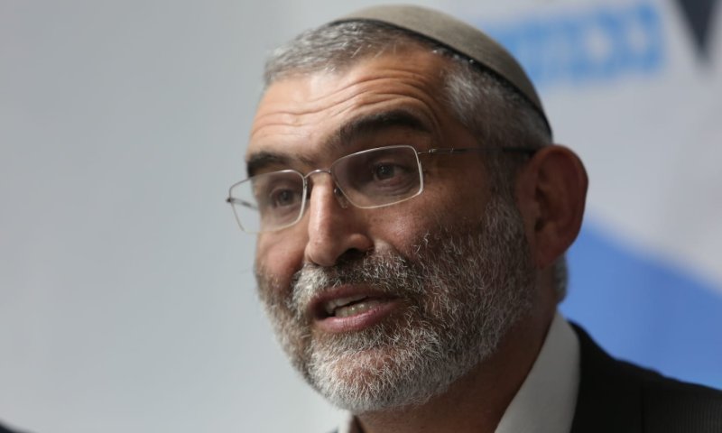 בן ארי על הפסילה: "חונטה משפטית לקחה את השלטון"