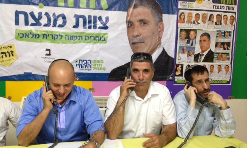 נלחמים על קרית מלאכי: בנט מתקשר אישית למצביעים