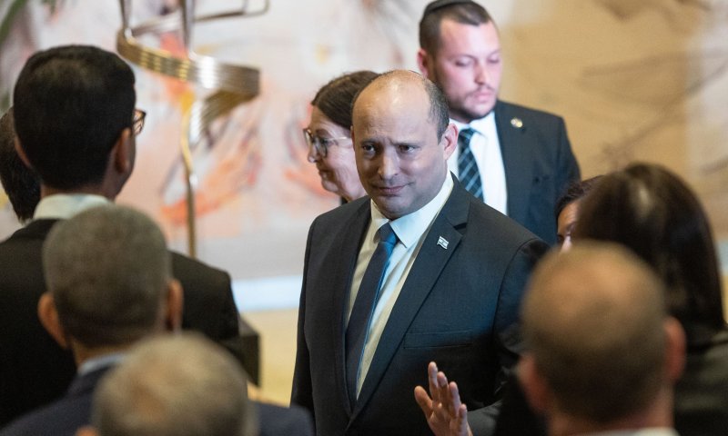 בנט מאשים: "קמפיין פוליטי מסוכן נגד השב"כ"