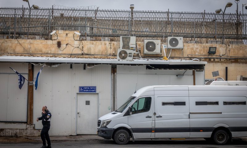 אחרי שהסית לפיגועים: כוח של שב"ס עצר פעיל חמאס ביו"ש