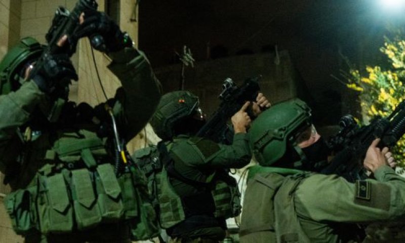 בתוך כשעה: שתי תקיפות של צה"ל במחנה הפליטים נור א שמס