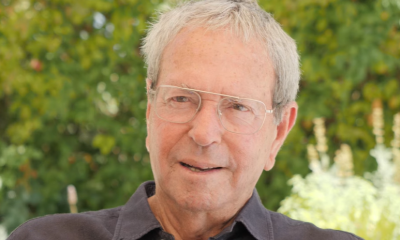 צפו: "ככה לא בונים חומה": לשדר כדורגל בלי אוהדים