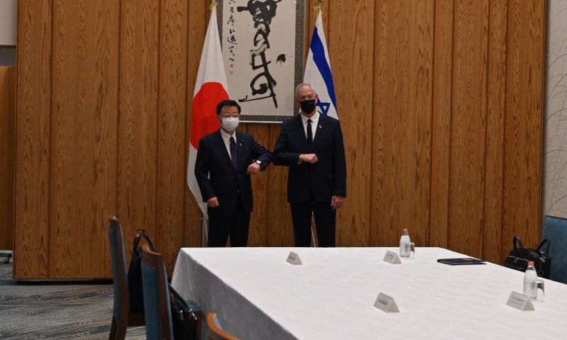 בני גנץ בביקור ביפן לציון 70 שנות יחסים דיפלומטיים