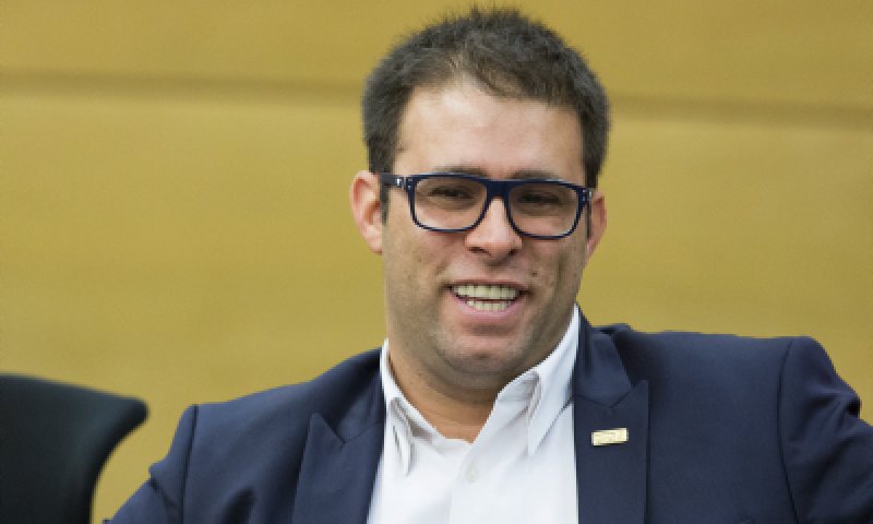 כדי להימנע מאורן חזן: נתניהו נכנס מדלת צדדית