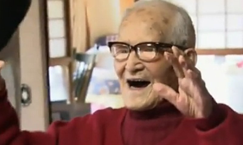 חוגג 116 שנים: האיש המבוגר בעולם חושף את הסוד שלו