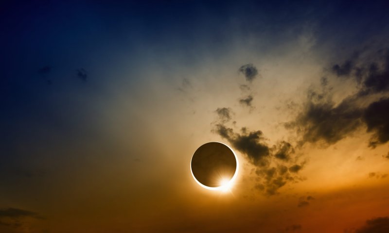 שימו לב לשמיים: ליקוי חמה חלקי יראה מחר בישראל