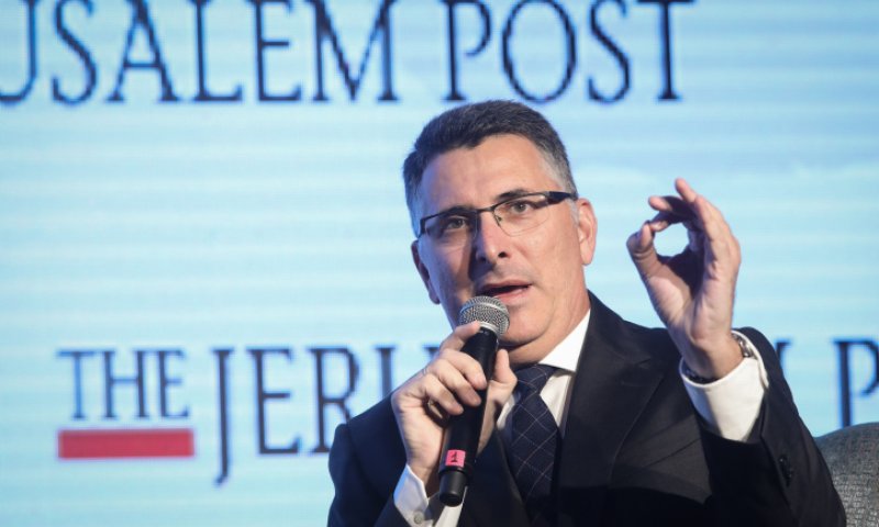 סער: "חגגת בקדימה"; ברקת: "תתבייש לך"