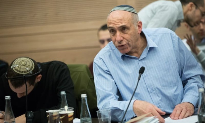 מוטי יוגב: "ציד מכשפות של הרגע האחרון"