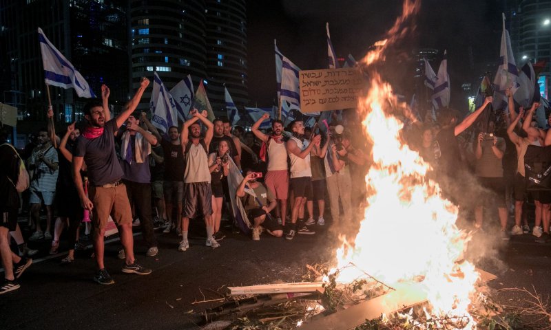 גוטליב חושפת: קבלו הצצה למופרעות של אנשי המחאה