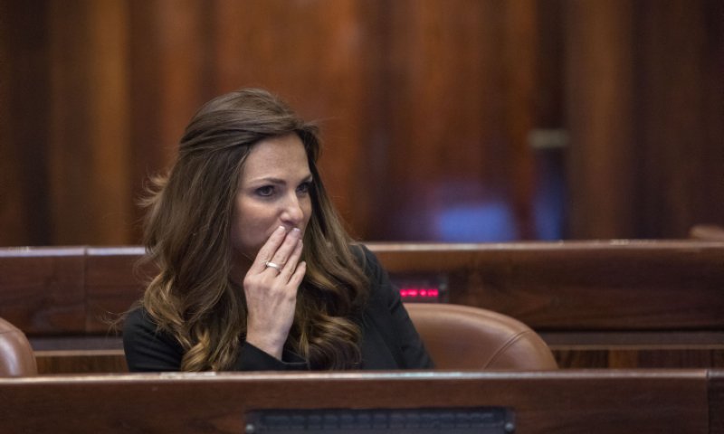 פיצוץ במפלגת כחול לבן: "את לא מייצגת אותנו"