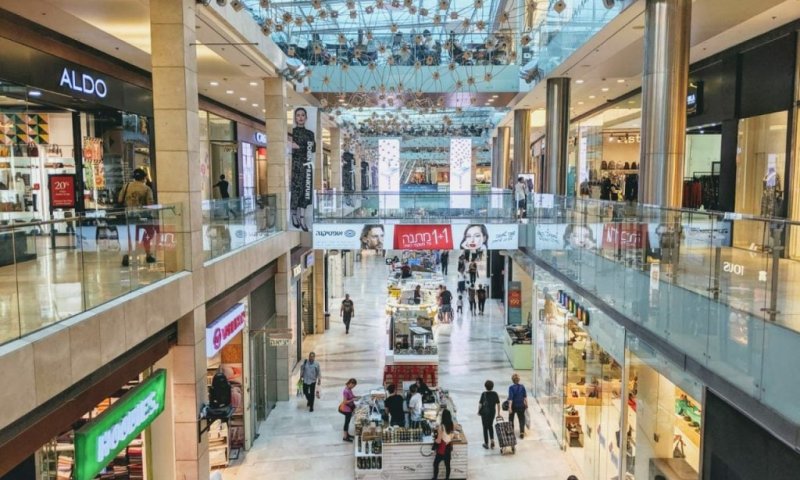 לאחר מחלוקת בקבינט: החנויות יפתחו ביום ראשון