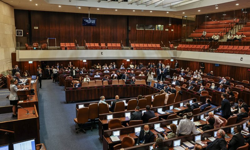 דרמה במליאה | החוק עבר לאי אמון: חוק האזרחות נפל