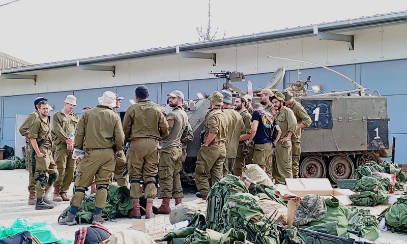 נפתח קמפיין גיוס המונים לרכישת ציוד לחיילים בשטחי הכינוס