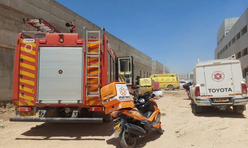 שוב: פועל נהרג מפגיעת חפץ כבד באתר בנייה