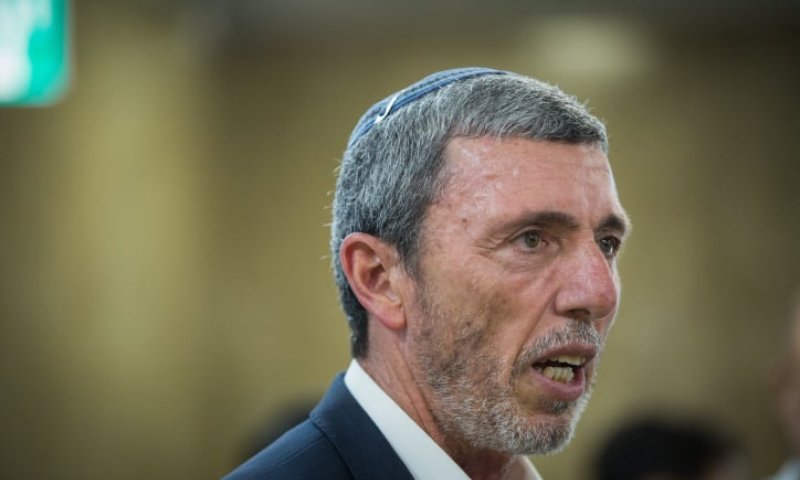 בעקבות דבריו: הרב רפי פרץ מאיים לתבוע את לפיד