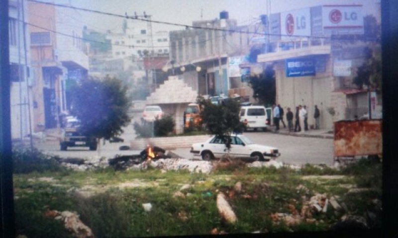 גם היום &ndash; הערבים מתפרעים והמשטרה מפנה את היהודים