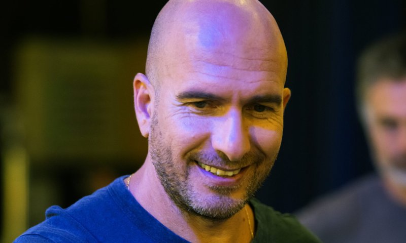 אסי כהן עוזב הדמות המיתולוגית ב"ארץ נהדרת"