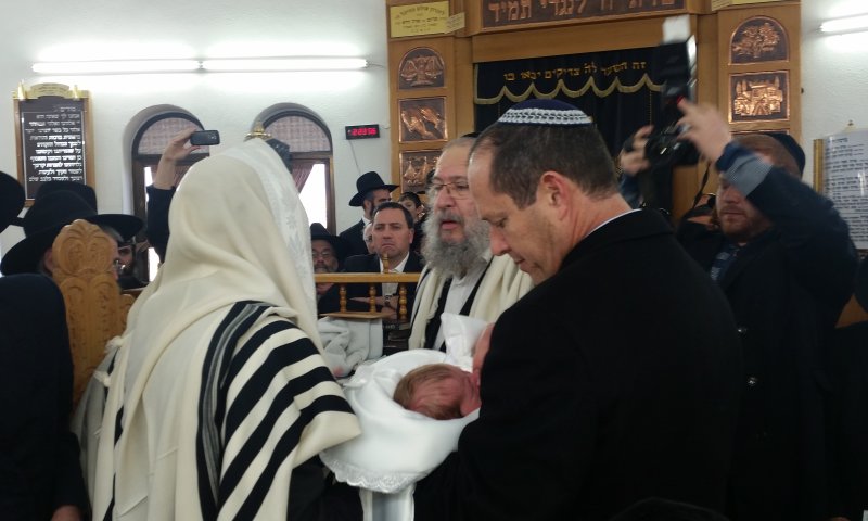 ברקת השתתף בברית המילה של משפחת גרוס