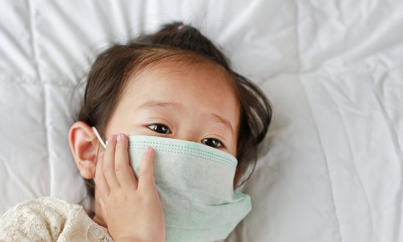 בהלה נרחבת בסין: תינוק נולד &ndash; ונדבק בקורונה