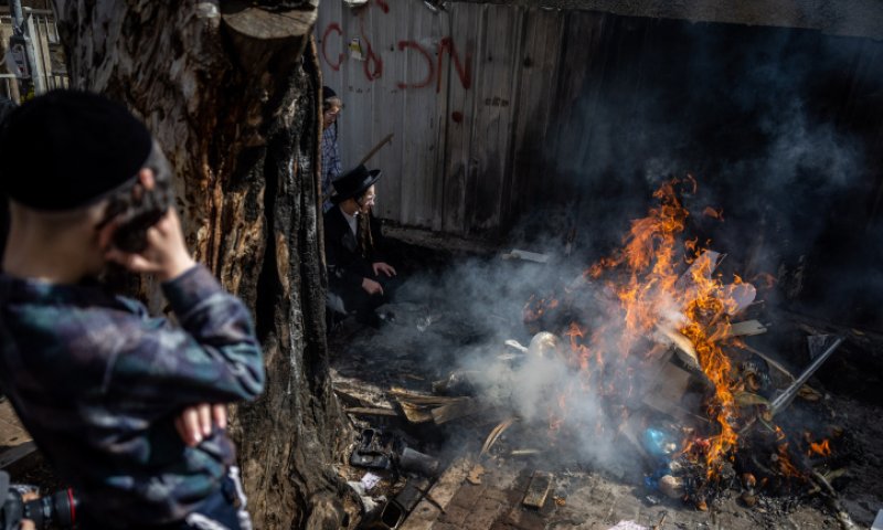 ראש העין: ילד נכווה בשריפת חמץ, מצבו בינוני