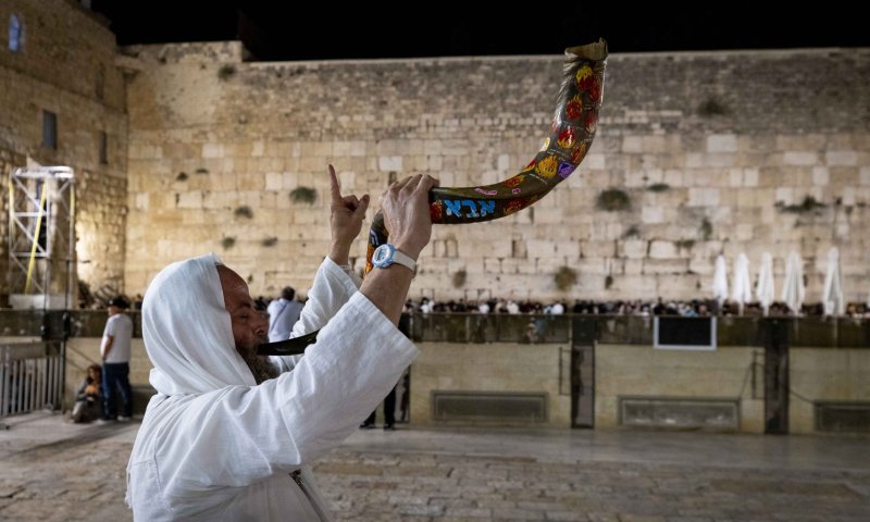 בצל המלחמה: הנחיות פיקוד העורף למתפללים בראש השנה