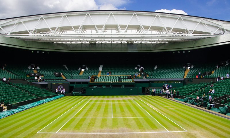 ביום השני של הטורניר: סנסציה אדירה בווימבלדון