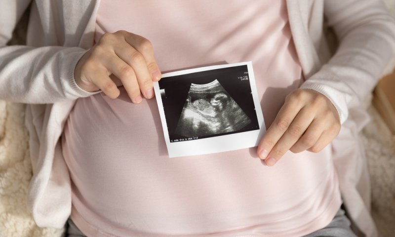 "אבא, האם יהיה לי ילד?": המציאות הקשה של מיכל