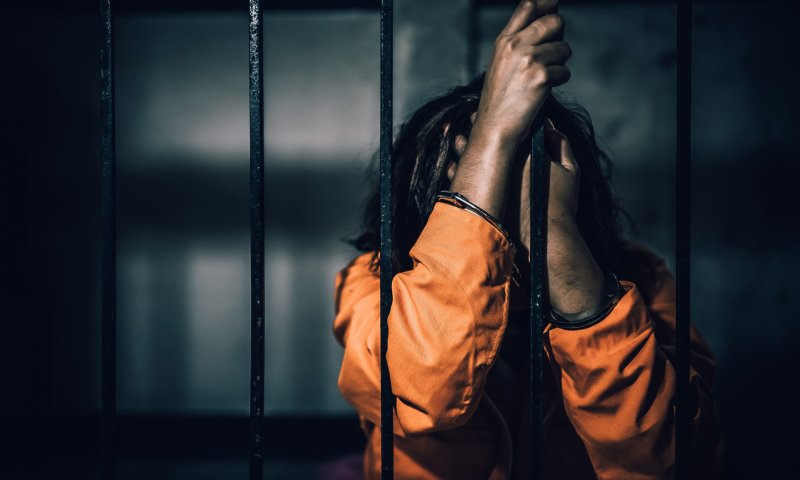 פריז מזועזעת מרצח הנערה שגופתה הוחבאה במכולה