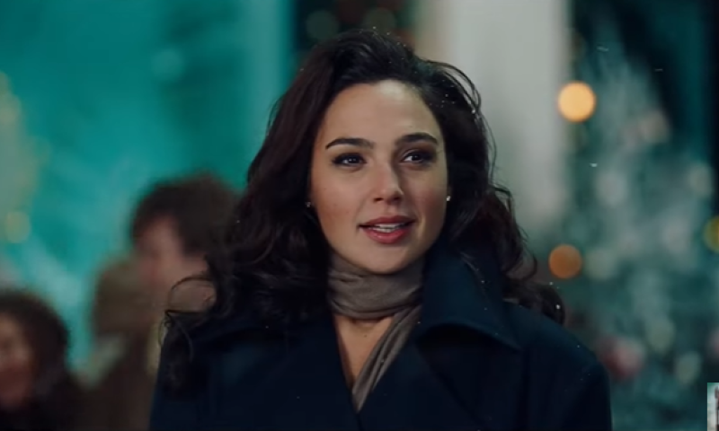 מפתיע: משפחתה של גל גדות מככבת בסרט החדש