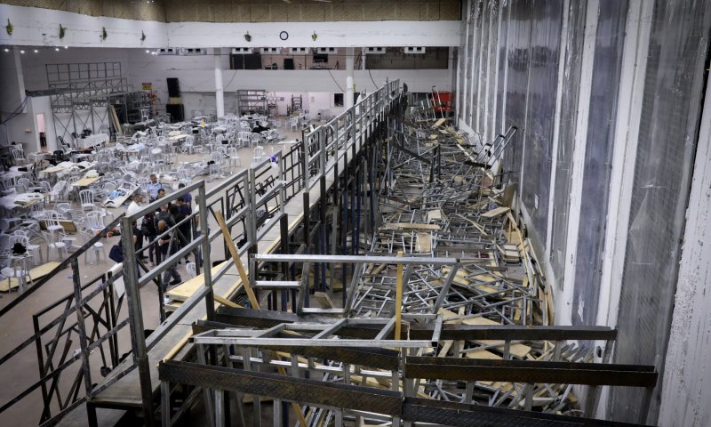 חסידות קרלין: "מדובר בכשל נקודתי בבניית הטריבונה"