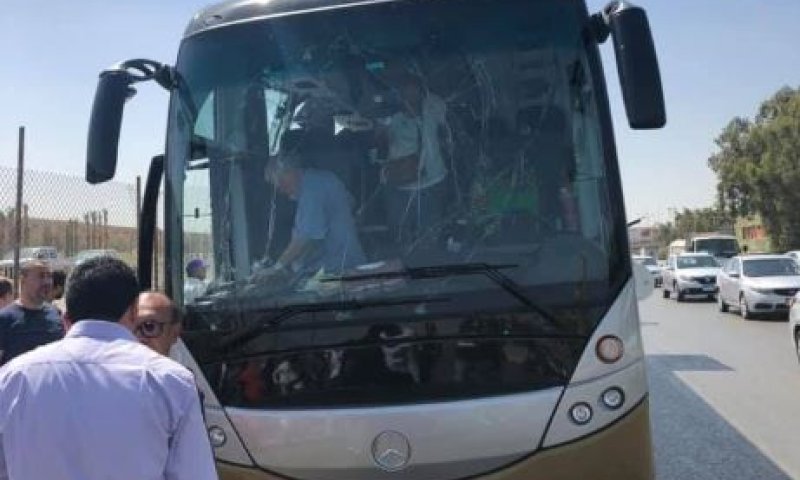 מצרים: 17 פצועים בפיצוץ באוטובוס תיירים בגיזה