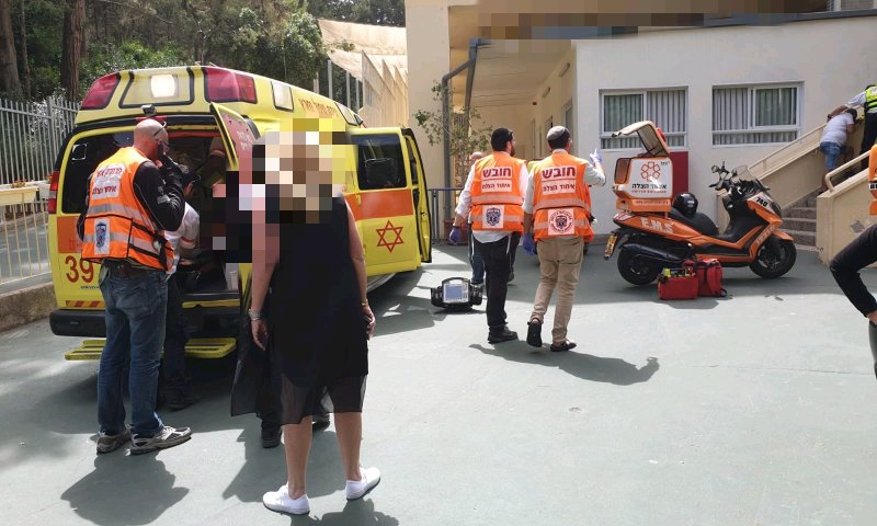 חיפה: ארון נפל על ילד בן 7 בבית ספר, מצבו קשה
