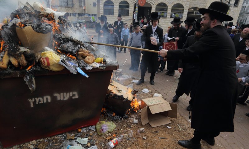 מה לא חמץ ולא צריך לזרוק מהבית לפני פסח? הרשימה המלאה