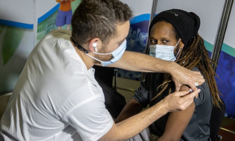 משרד הבריאות ממליץ על הרחבת החיסון בבני נוער